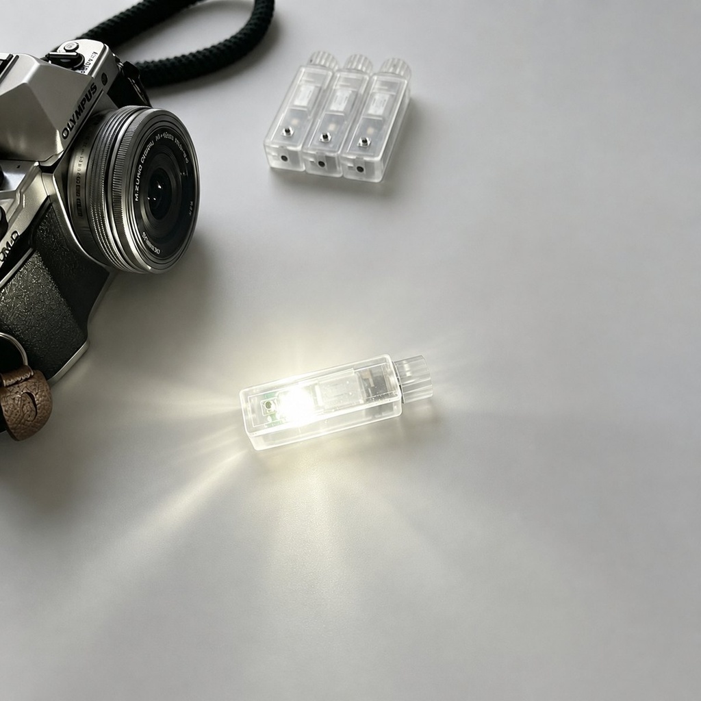 Lampe d'appoint EDC à dynamo par rotation